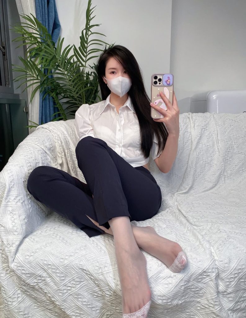 图片[1]-软妹小九九(July芝岚) – 微密圈图片+视频（持续更新）[百度网盘/7.67G]-聚优物